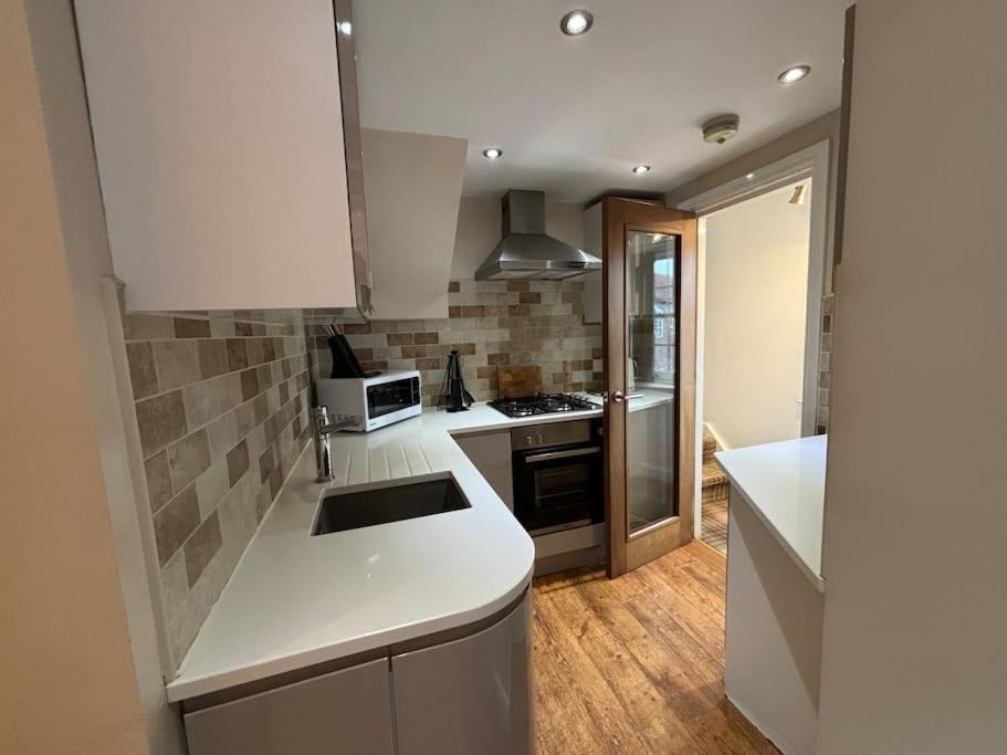 Quirky Cottage In The Historical Town Of Beverley Extérieur photo